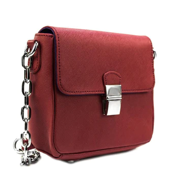 Accessorize in Style: Matching Your Leather Handbag to Your Outfit